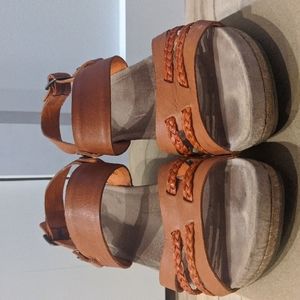 Ugh Serinda Wedge Sandals